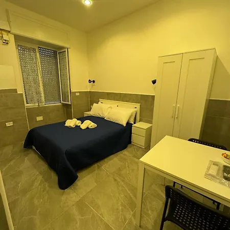 Aparthotel La Dimora Materdei 3*