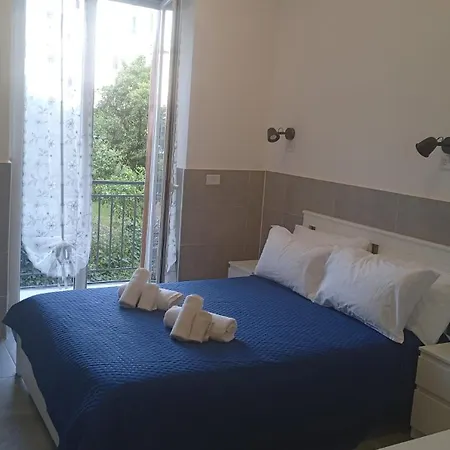 La Dimora Materdei Aparthotel Neapel